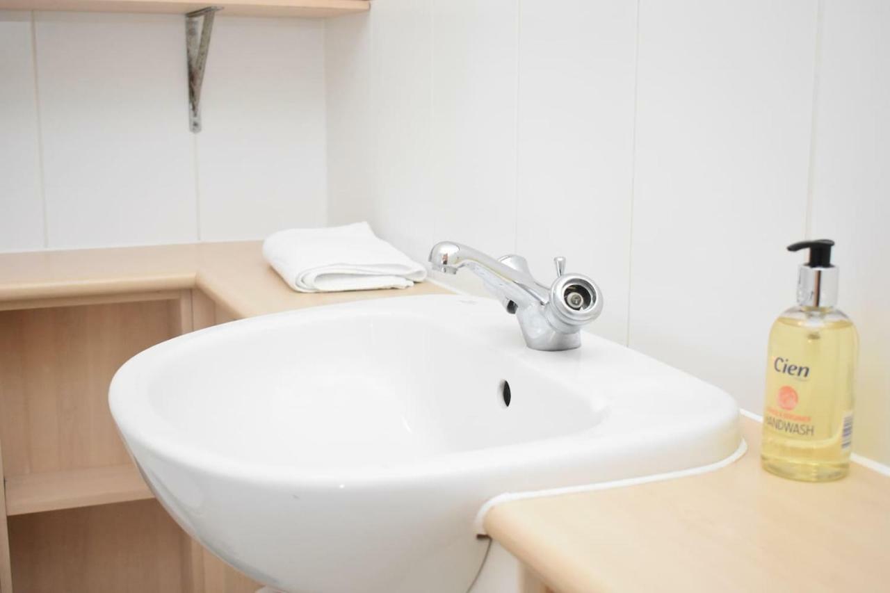 Brunswick Road - Spacious 3br 10 Minutes From Princes Street Apartment EDI